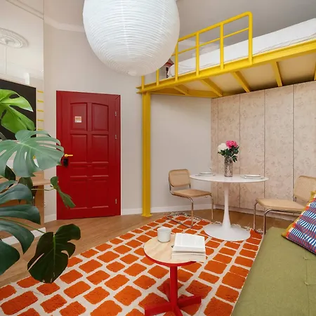 Unique Close To The Center With Balcony By Renters *