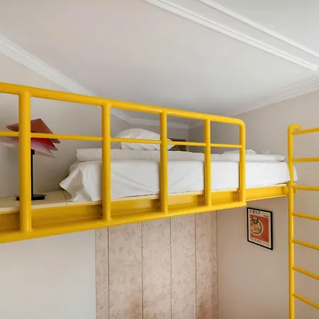Unique Close To The Center With Balcony By Renters *